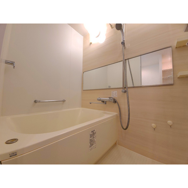 バス・シャワールーム　バス