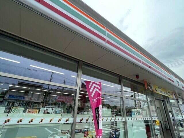 コンビニ　セブンイレブン池田呉服町店（コンビニ）まで279m