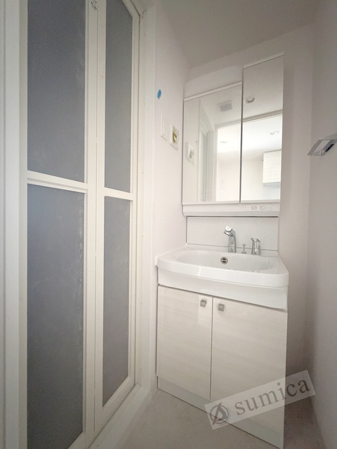 洗面設備　洗面脱衣所付き！独立洗面台が便利です♪♪