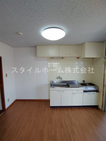 キッチン　別部屋写真です。