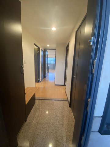 玄関　シューズボックス付きの玄関です☆