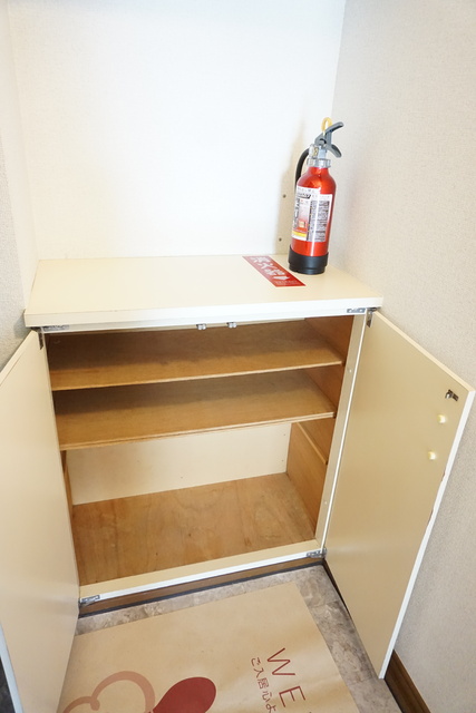 玄関　シューズＢＯＸです