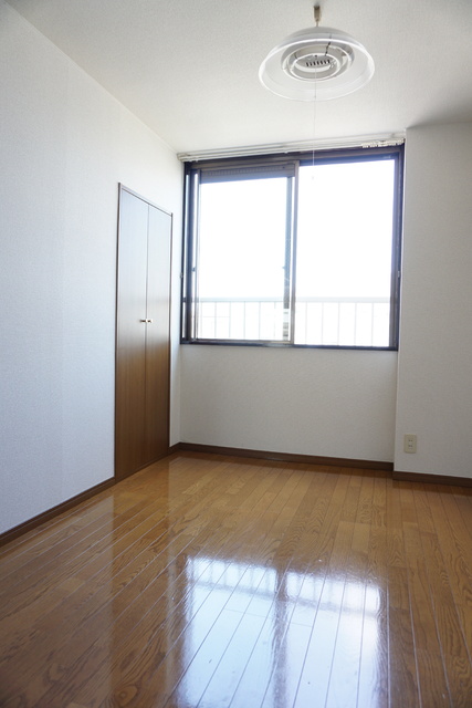 居室・リビング　９帖のダイニングキッチンです※照明は設備ではありません