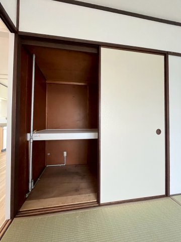 上高丸厚生年金住宅の内装写真