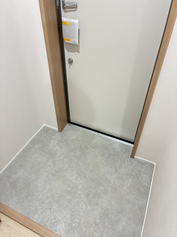 玄関　収納もある玄関です