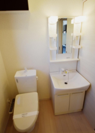 洗面設備　☆トイレ＆独立洗面台☆