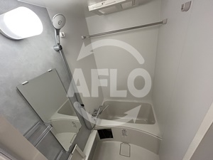 バス・シャワールーム　エスリードレジデンス大阪谷町ザ・マークス　浴室