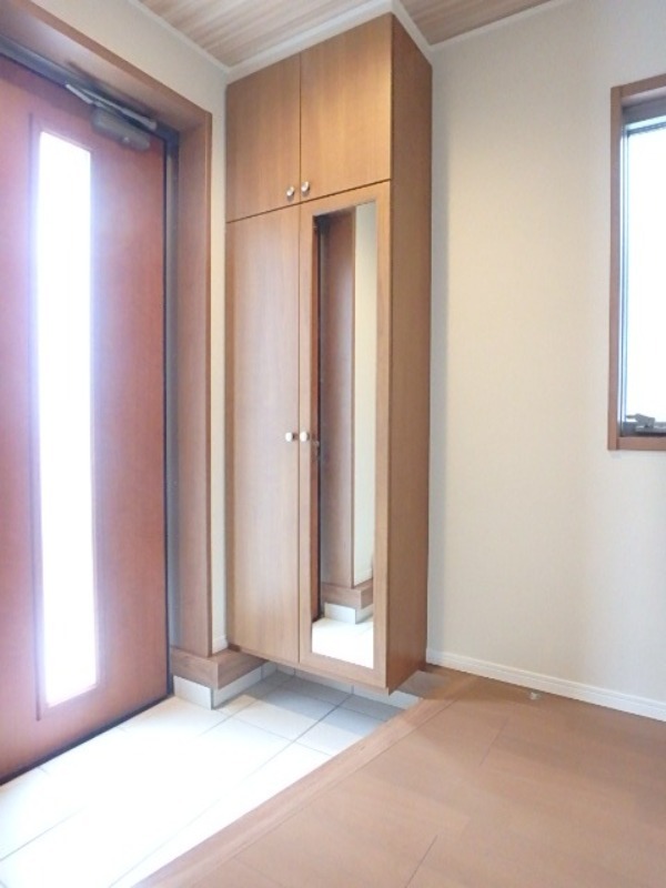 玄関　図面と現状に相違がある場合には現状を優先