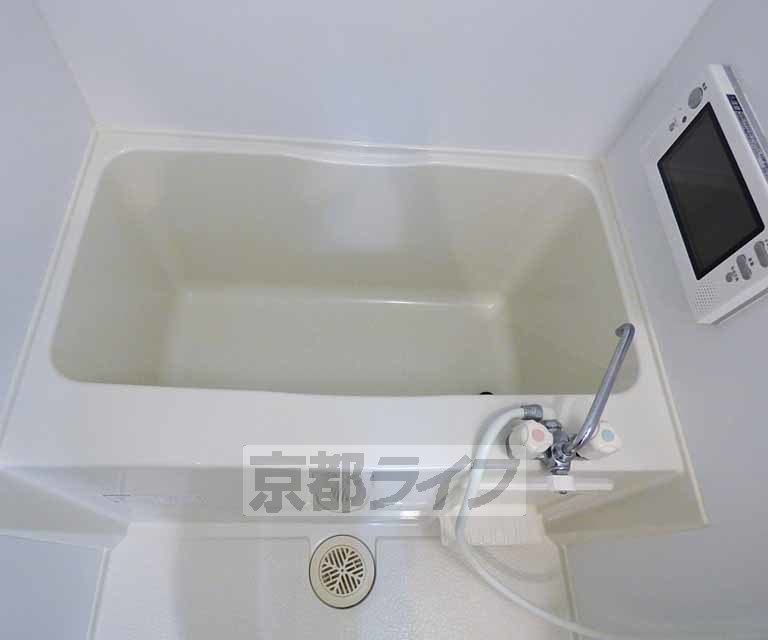 バス・シャワールーム　広いお風呂です。