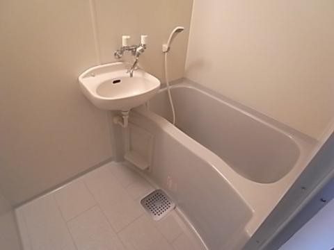 バス・シャワールーム　バス