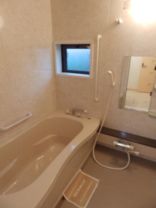 バス・シャワールーム　一坪風呂♪