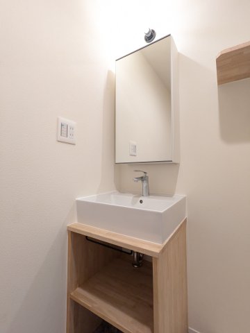 洗面設備　スペースが確保できる洗面所です