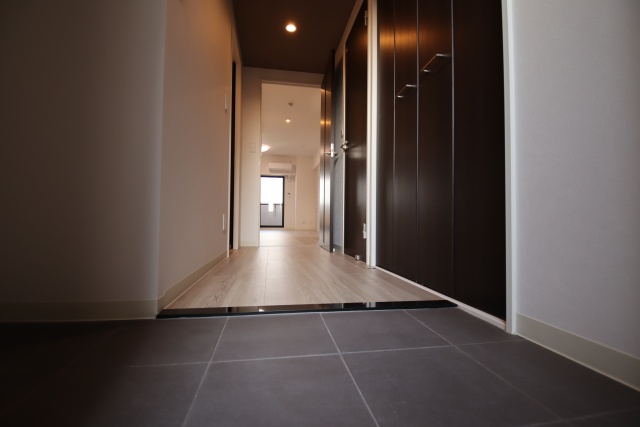 玄関　※別室の参考写真の為、現況優先です。