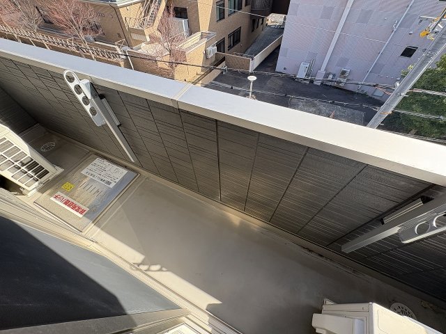 バルコニー　開放的で明るい空間を演出してくれるバルコニーです