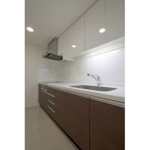 キッチン　※写真は同タイプ住戸です。