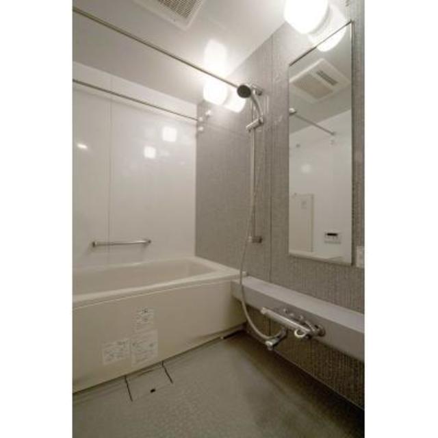 バス・シャワールーム　※写真は同タイプ住戸です。