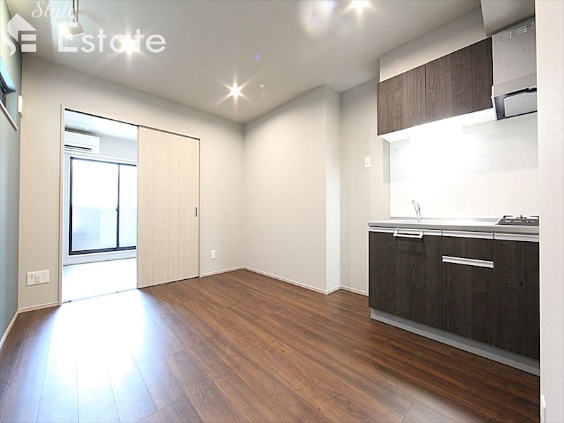 居室・リビング　内装