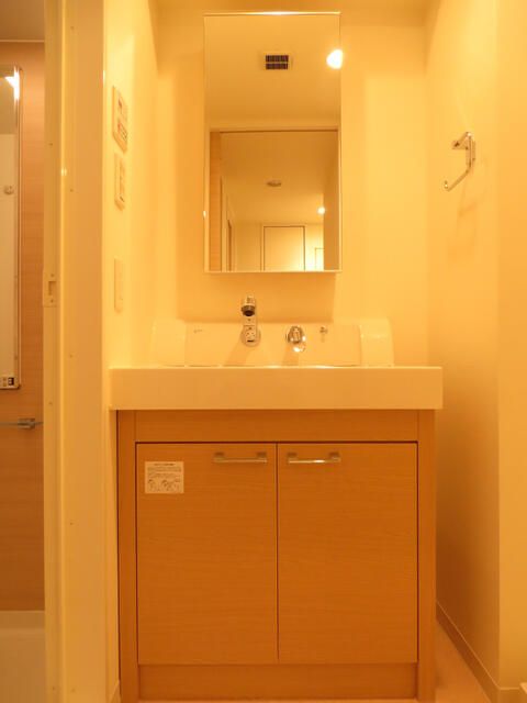 洗面設備　※リノベーション前です