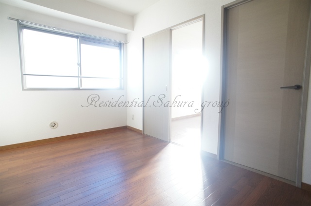 居室・リビング　使いやすい形の為、レイアウトを楽しめます♪