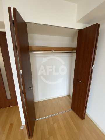 収納　グランカーサ梅田北　クローゼット