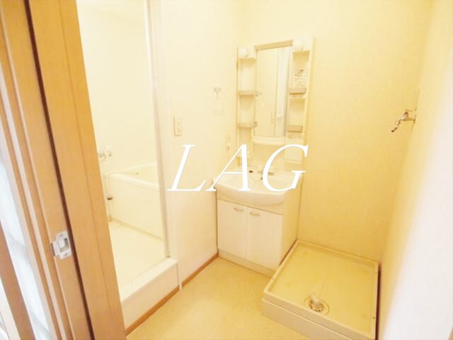 洗面設備　独立洗面台です。