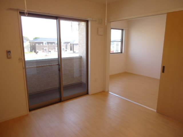 その他部屋・スペース　南側洋室