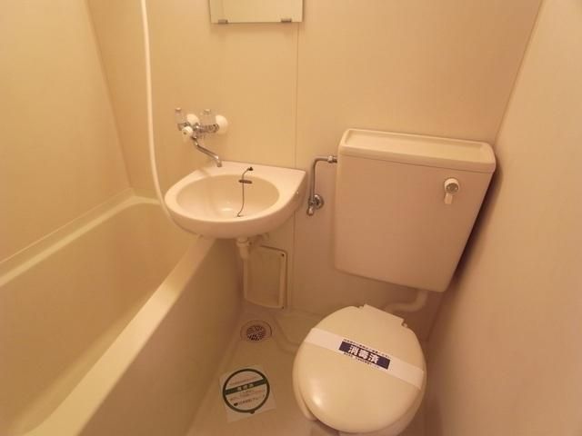 バス・シャワールーム　３点ユニットバス