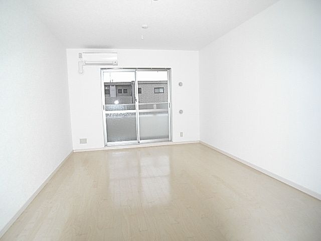 居室・リビング　使いやすい居間です(参考写真です)