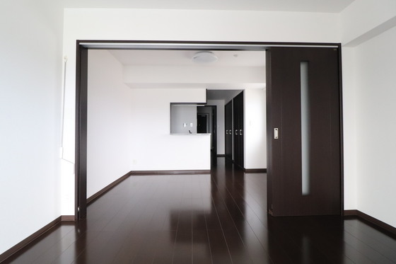 居室・リビング　※別部屋の写真です