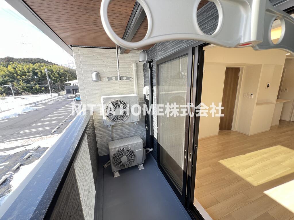 バルコニー　南東向きバルコニーで日当たりGOOD★