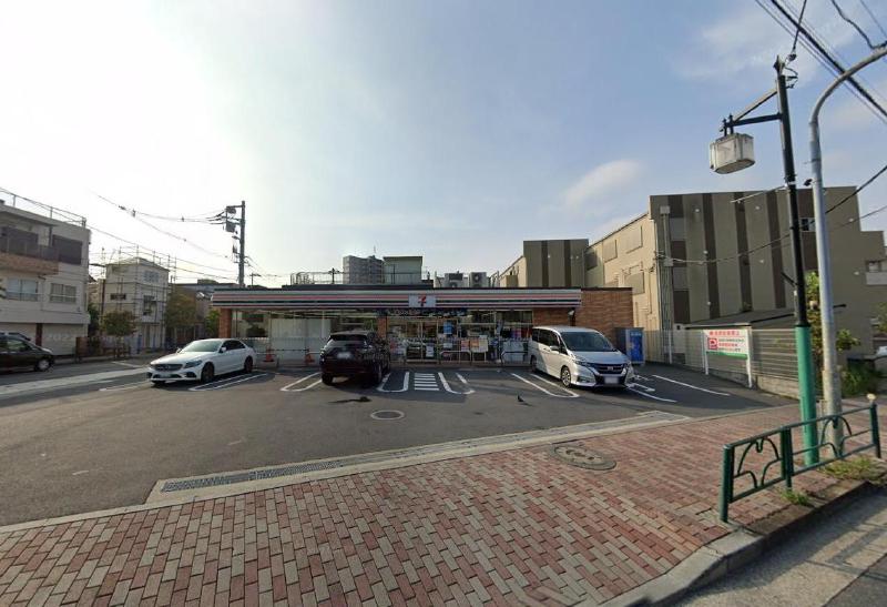 コンビニ　セブンイレブン（コンビニ）まで400m