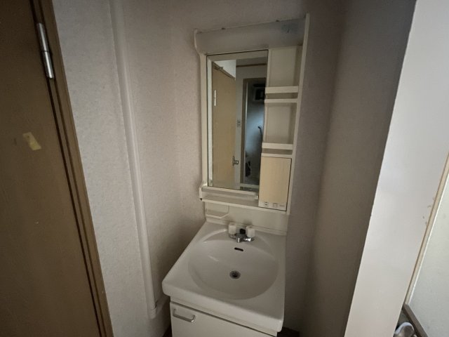 洗面設備　独立洗面化粧台です！