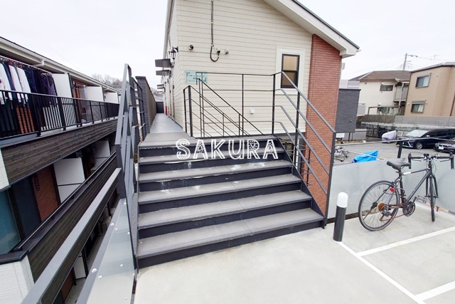 エントランス　帰りが楽しみになる重厚感あるエントランスです♪