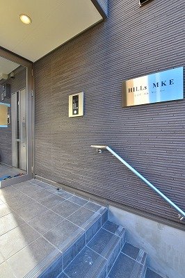 エントランス　ゆとりのあるエントランスです