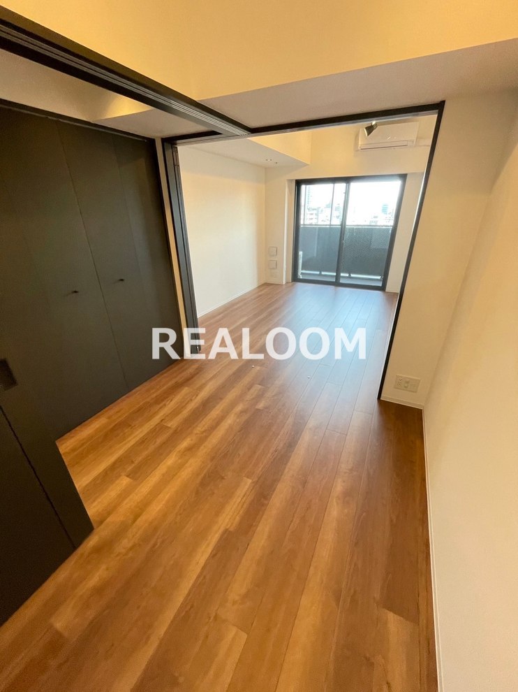 居室・リビング　写真と現況が異なる場合は現況を優先いたします。