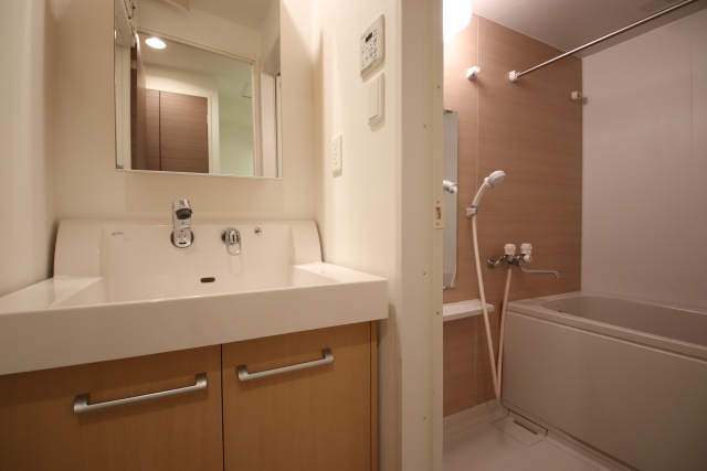 洗面設備　※別室の参考写真の為、現況優先です。