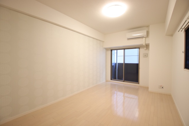 居室・リビング　※別室の参考写真の為、現況優先です。