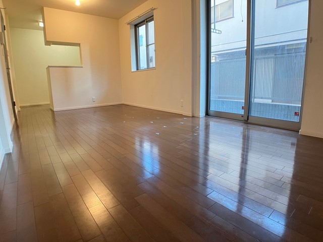 居室・リビング　清掃前