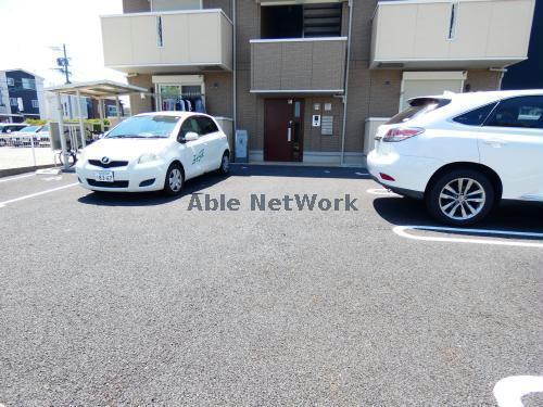 駐車場　駐車場