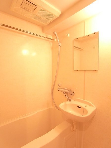 バス・シャワールーム　バス