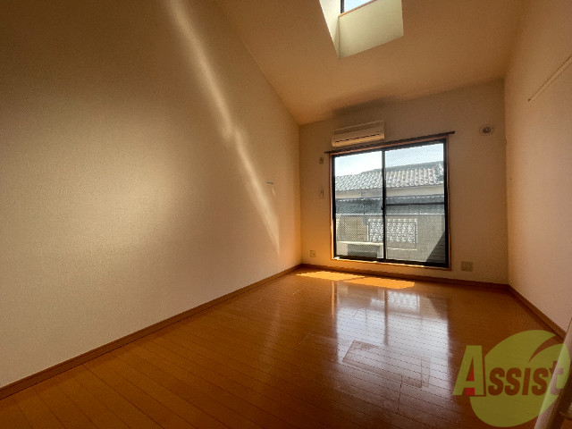 居室・リビング　８条のリビングです。広々として綺麗ですね。