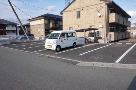 駐車場　駐車場