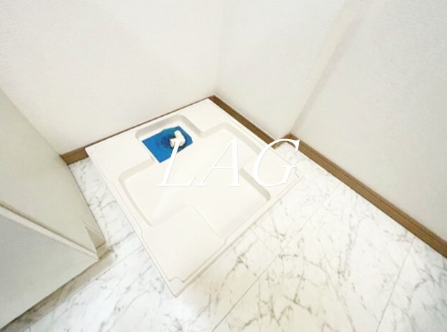 その他設備　室内洗濯機置場になります。