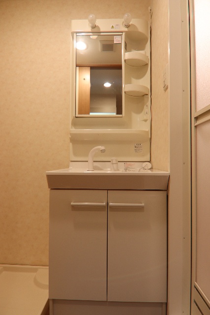 洗面設備　※別室の参考写真の為、現況優先です。