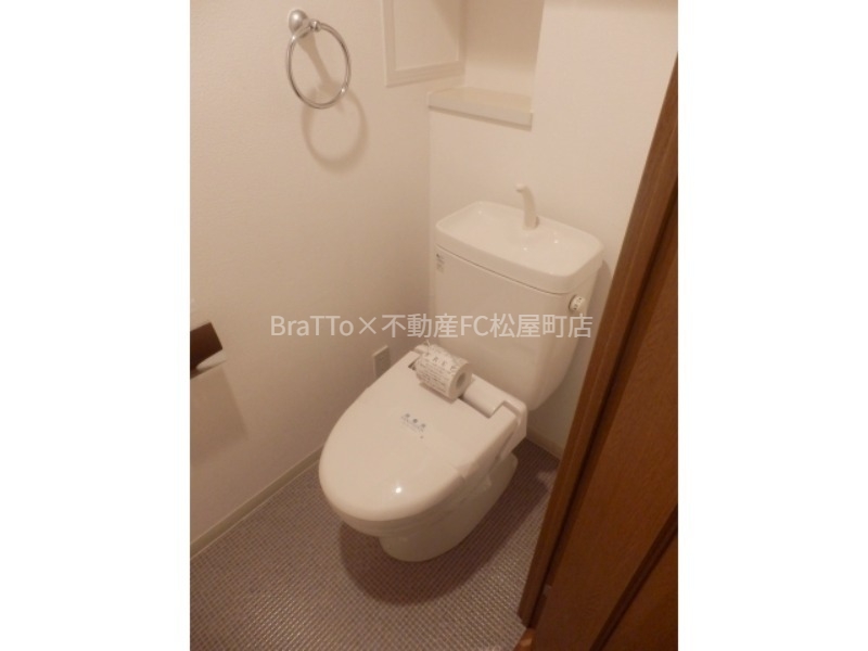 トイレ　トイレ（ウォシュレット付き）