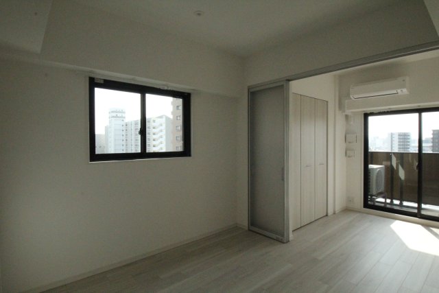 居室・リビング　別号室の写真です