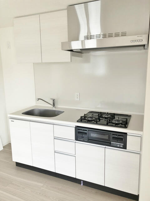 キッチン　※別部屋参考写真