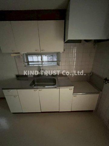 キッチン　コンパクトなキッチンで掃除もラクラク