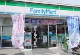 コンビニ　ファミリーマート杉並宮前二丁目店（コンビニ）まで394m