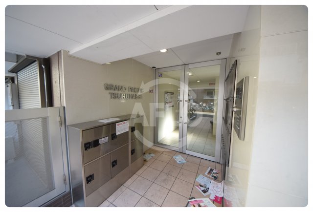 ロビー　グランパシフィック鶴橋　ロビー